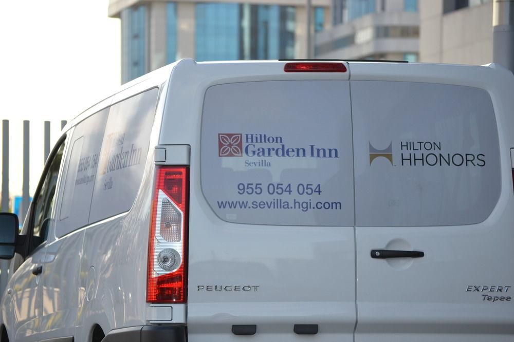 Hilton Garden Inn Sevilla Екстер'єр фото