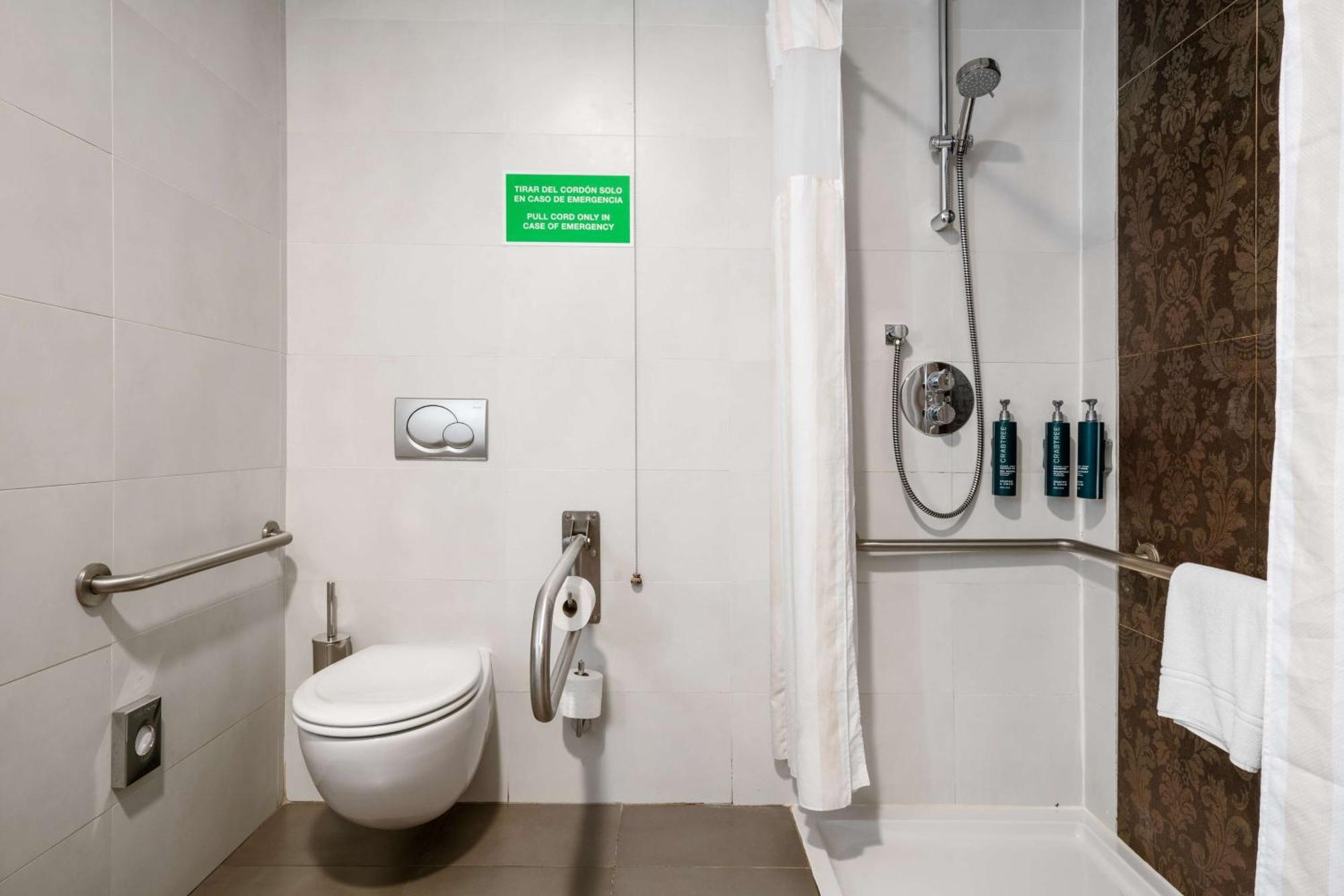 Hilton Garden Inn Sevilla Екстер'єр фото