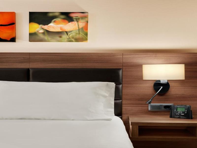 Hilton Garden Inn Sevilla Екстер'єр фото